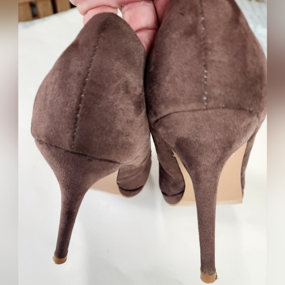 Riverberry Julia Chocolate Brown Suede Stillettos size 8 - Picture 9 of 10